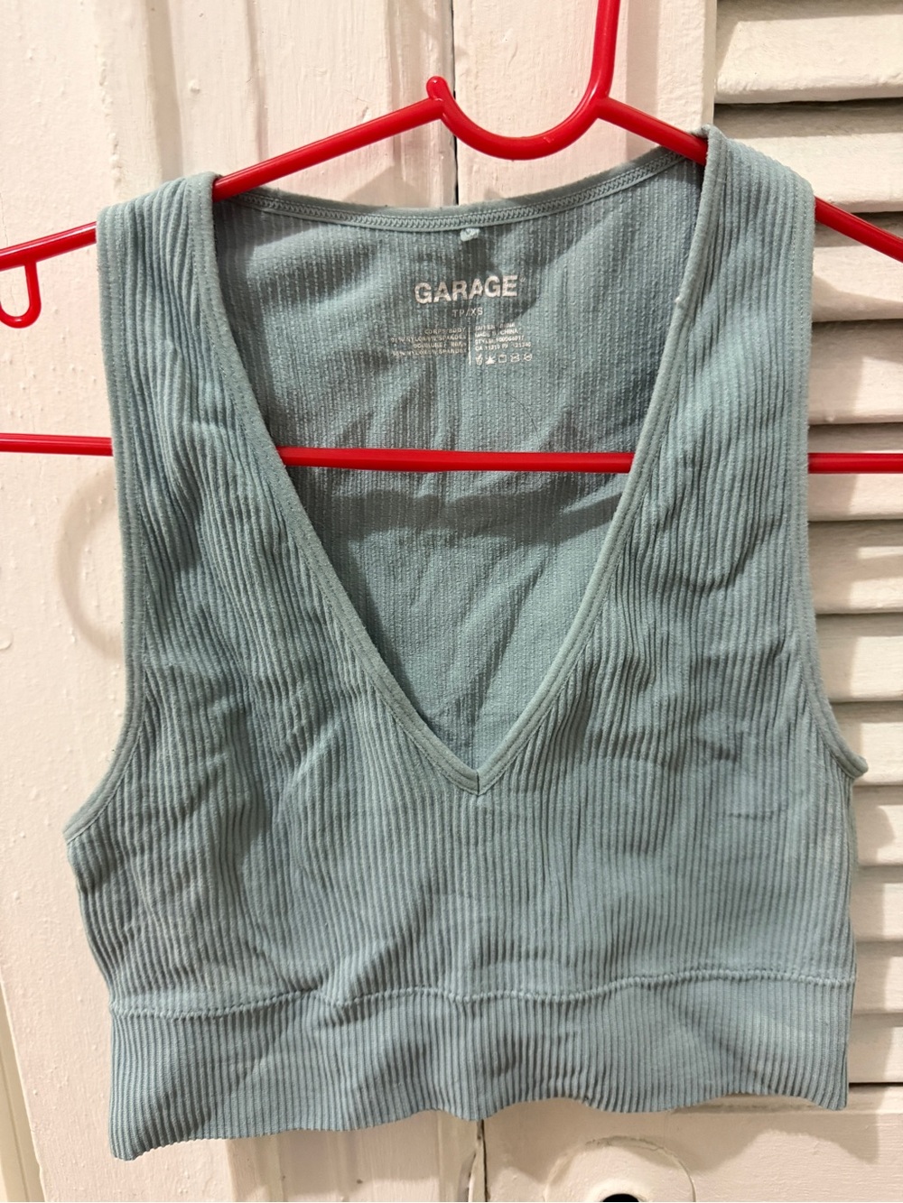 Garage light blue plunge tank